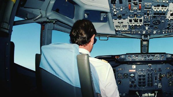 ఏపీలో తొలి పైలెట్‌ శిక్షణా కేంద్రం .. కర్నూలులో ఏర్పాటుకు శ్రీకారం