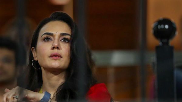 మెరిసిన ప్రీతిజింతా: 10 నిమిషాల్లో ఎన్ని వేరియేషన్‌లో: డబుల్ సూపర్ ఓవర్‌..విన్నర్