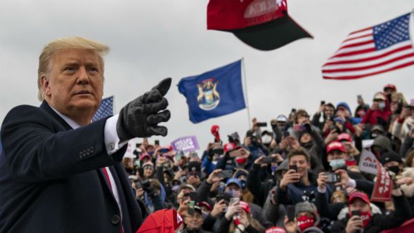 కరోనా రోగుల మరణాలను వైద్యులు పెంచుతున్నారు..? డొనాల్డ్ ట్రంప్ సంచలన ఆరోపణలు