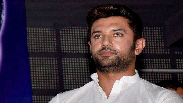 బీహార్ ఎన్నికల ఫలితాల తర్వాత నితీష్ కుమార్ తేజస్వీయాదవ్ ముందు తలొంచుతాడు .. చిరాగ్ ఫైర్