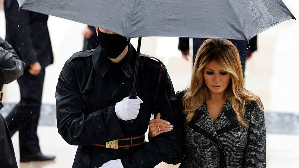 డైవర్స్-డిస్టెన్స్: ట్రంప్‌ను కాదని సైనికుడితో మెలానియా -అసలేంటీ రచ్చ -చిట్టచివరి వేడుక