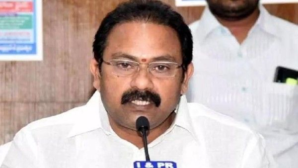 నివర్ అలర్ట్: అధికారులతో మంత్రుల సమీక్ష.. సహాయ చర్యలపై నిర్దేశం