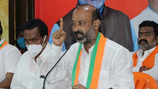 హాట్ టాపిక్‌గా బండి సంజయ్ కామెంట్స్.. సినిమాలో డైలాగుల్లా జనం మదిలో..