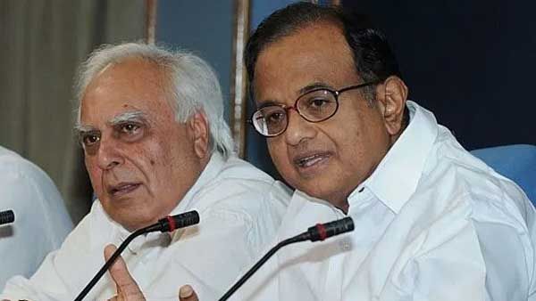 మొన్న సిబల్,నిన్న చిదంబరం... కాంగ్రెస్‌లో అలజడి... గ్రౌండ్‌లో ఆ పార్టీ ఉనికిని కోల్పోతుందా?