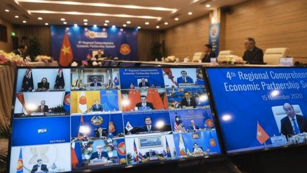 చైనా నేతృత్వంలో 15 ఆసియా దేశాల స్వేచ్ఛా వాణిజ్య కూటమి ఒప్పందం