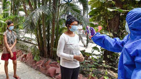 కరోనా తగ్గిందా ? పరీక్షలు తగ్గాయా ? టెస్టులు తగ్గించి కరోనా తగ్గుతున్నట్లు చూపుతున్న ప్రభుత్వాలు..