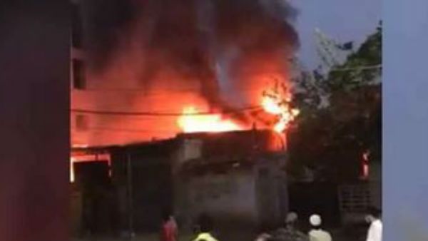 హైదరాబాద్ గన్‌ఫ్రౌండిలో భారీ అగ్నిప్రమాదం... ఒక్కసారిగా చెలరేగిన మంటలు...