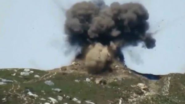 భారత్ ప్రతీకారం: పాకిస్థాన్ ఆయుధ బంకర్లు ధ్వంసం, 11 మంది పాక్ సైనికులు హతం(వీడియో)