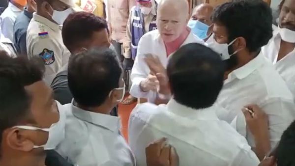 కాకినాడ డీఆర్సీ సమావేశం రసాభాస- వైసీపీ ఎంపీ పిల్లి వర్సెస్‌ ఎమ్మెల్యే ద్వారంపూడి