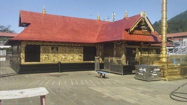 Sabarimala: అయ్యప్ప సన్నిధానం ఖాళీ, 18వ దశాబ్దంలో ఒకసారి, ఆ మార్గంలో ఒక్క భక్తుడు రాలేదు, చాన్స్!