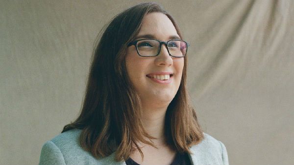 అమెరికా రాజకీయాల్లో నూతన అధ్యాయం: తొలి అడుగు: హిజ్రా ఘనవిజయం: ఎవరామె?