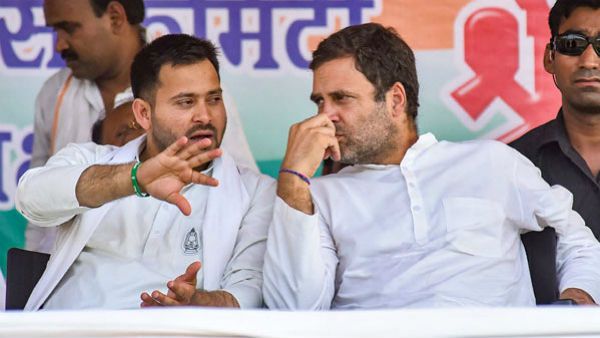 bihar exit polls: ఆర్జేడీ-కాంగ్రెస్ కూటమివైపే యువత, మహిళల మొగ్గు, బెస్ట్ సీఎం కూడా