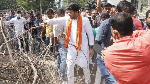 గ్రేటర్ వార్: ఉస్మానియాలోకి వెళ్ళిన బీజేపీ ఎంపీ తేజశ్వి సూర్య..అడ్డుకున్న పోలీసులు, తీవ్ర ఉద్రిక్తత
