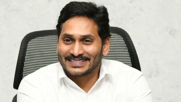 ఏలూరులో సీఎం జగన్ పర్యటన .. తమ్మిలేరు రిటైనింగ్ వాల్ కు శంకుస్థాపన