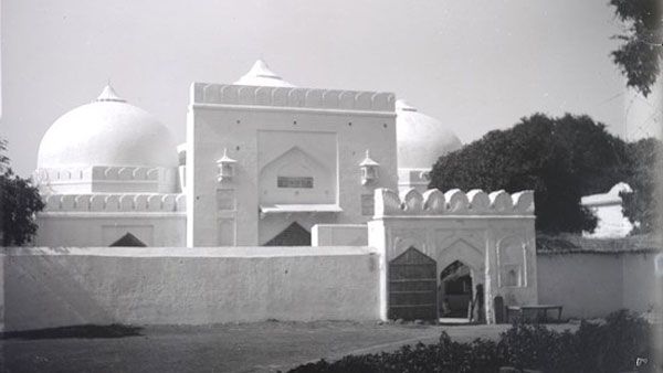 అయోధ్య మసీదుకు రిపబ్లిక్‌ డే రోజు శంఖుస్ధాపన- బాబ్రీ కంటే పెద్దగా- 2వేల మంది పట్టేలా