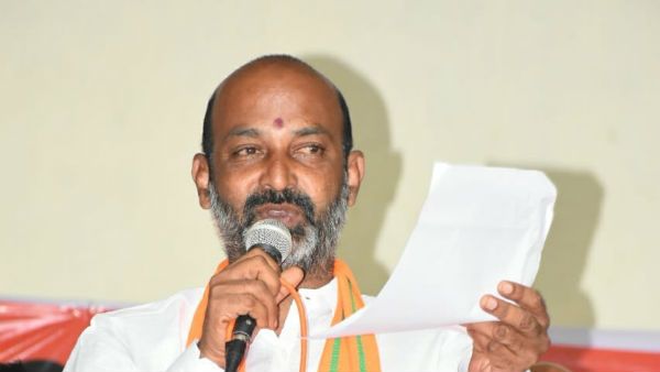 పోలింగ్ శాతం తగ్గించే కుట్ర చేసిన టీఆర్ఎస్ .. కేసీఆర్.. కౌంట్ డౌన్ స్టార్ట్ అన్న బండి సంజయ్