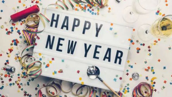 New Year 2021:మీ స్నేహితులకు కుటుంబ సభ్యులకు న్యూఇయర్ విషెస్ ఇలా చెప్పండి..!