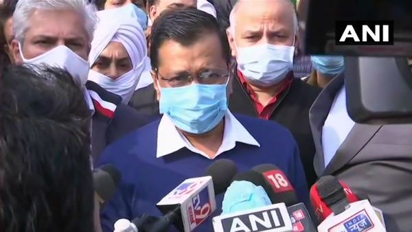 సీఎం గా కాదు, ఒక స్వచ్చంద కార్యకర్తగా వచ్చాను .. రైతులకు మద్దతుగా, నిరసన దీక్షల వద్ద అరవింద్ కేజ్రీవాల్