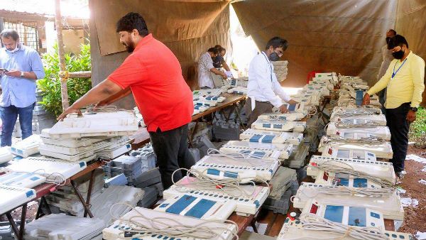 Kerala: కేరళలో రారాజు ఎవరు, స్థానిక ఎన్నికల కౌంటింగ్, బస్తీమే సవాల్, 2015 రిపీట్ అవుతందా ?, ఎన్డీఏ!