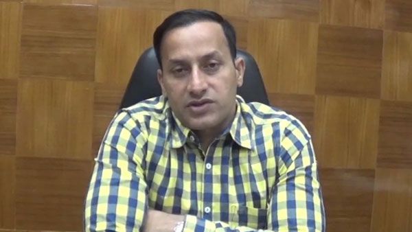 జగన్‌ సర్కారుకు మరో ఝలక్‌- మిషన్‌ బిల్డ్‌ ఏపీ కేసు- ఐఏఎస్‌ ప్రవీణ్‌పై కోర్టు ధిక్కారం