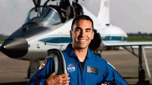 ఆస్ట్రో రాజాకు మరో బంపర్ ఆఫర్: స్పేస్ ఎక్స్: మిషన్ కమాండర్‌గా