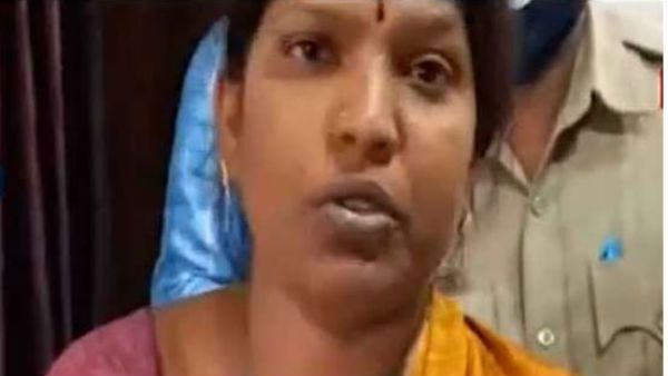 టీఆర్ఎస్ మహిళా నేతపై దుండగుల దాడి: బీజేపీ పనేనంటూ ఆరోపణ