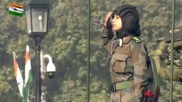 రిపబ్లిక్ డే: పరేడ్ నడిపించిన ఇండియన్ ఆర్మీ ఏకైక మహిళా కంటింజెంట్ కమాండర్ కెప్టెన్ ప్రీతి చౌదరి