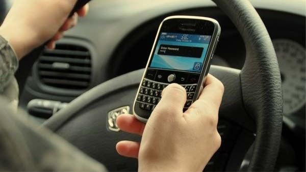 ప్రాణం తీసిన గూగుల్ మ్యాప్స్ .. మ్యాప్ ను అనుసరించి డ్యామ్ లో పడిపోయిన కారు , ఒకరు మృతి