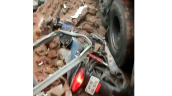 ఉప్పల్‌లో లారీ బీభత్సం.. ధ్వంసమైన హనుమాన్ ఆలయం.. ఒకరి మృతి...