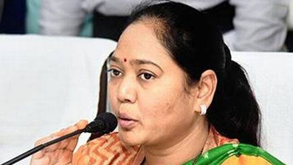 బజారు మనుషుల్లా వారిద్దరూ: రామతీర్థం ఉదంతంపై హోం మంత్రి సుచరిత ఏం చెబుతున్నారు?