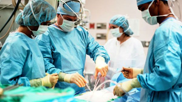 షాకింగ్ .. మహిళ కడుపులో రెండున్నర కిలోల వెంట్రుకల బంతి, తొలగించిన నిర్మల్‌ జిల్లా వైద్యులు