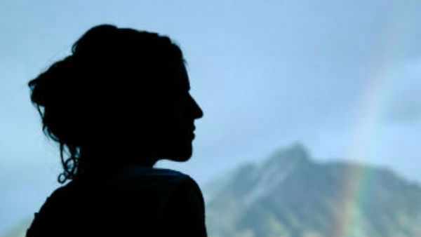 Alone lady: కండలు తిరిగిన ఆంటీ అర్దరాత్రి ఒంటరిగా చిక్కింది, ఎంజాయ్ చేసి చంపేశాడు, దెయ్యం అయ్యింది!