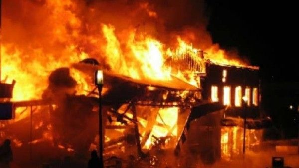 భువనగిరి పారిశ్రామికవాడలో భారీ అగ్ని ప్రమాదం: ఎగిసిన మంటలు, భారీ ఆస్తి నష్టం