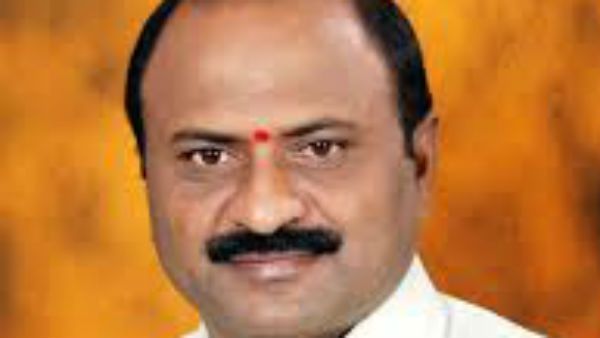 పరకాల ఎమ్మెల్యే చల్లా ధర్మారెడ్డిపై హెచ్ఆర్సీలో ఫిర్యాదు, మళ్లీ రాజకీయాల్లోకి రావొద్దంటూ..