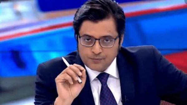 అర్నబ్ గోస్వామిపై ముంబై డీసీపీ పరువు నష్టం దావా