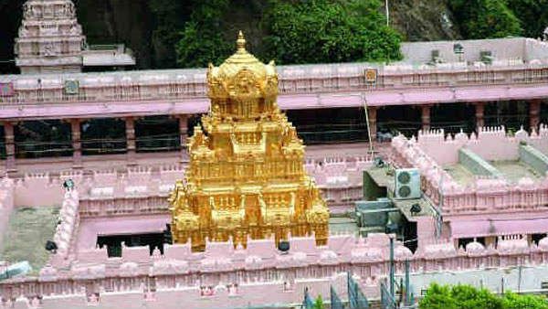 బదిలీ వేటు.. దుర్గ గుడి ఈవో ట్రాన్స్‌ఫర్.. వేలాడుతోన్న సస్పెన్షన్ కత్తి