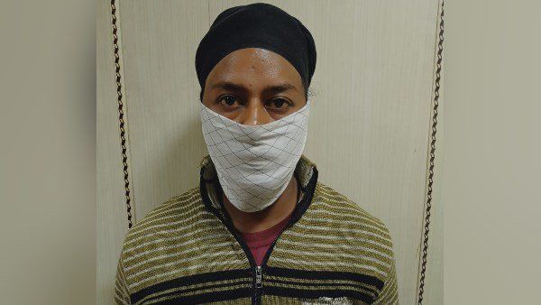 రిపబ్లిక్ డే నాడు ఎర్రకోట హింస కేసు .. కత్తులతో హల్చల్ చేసిన మనీందర్ సింగ్ అరెస్ట్