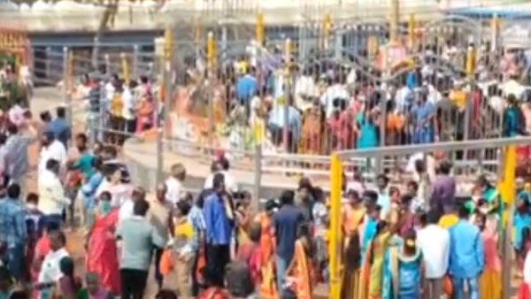 మినీ మేడారంలో కరోనా.. 10 లక్షల మంది వరకు హాజరు, సిబ్బందికి పాజిటివ్..?