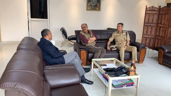 నిమ్మగడ్డతో జగన్ సర్కార్‌ రాజీ ? మార్చిలోపే అన్ని ఎన్నికలు- అసలు కారణాలివేనా ?