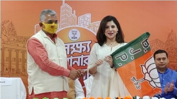 బీజేపీలో చేరిన సినీ నటి పాయల్ సర్కార్: బెంగాల్‌లో టీఎంసీతో పోటాపోటీగా..