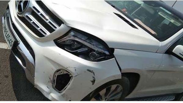 మాజీ మంత్రి ప్రత్తిపాటి పుల్లారావుకు తప్పిన ప్రమాదం