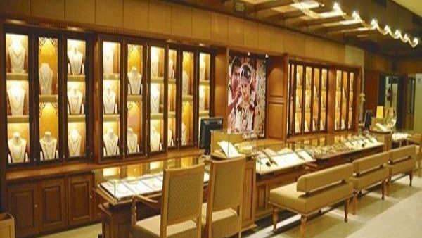 హైదరాబాద్ జువెల్లరీ వ్యాపారికి ఈడీ షాక్: రూ. 130 కోట్ల ఆస్తులు జప్తు, మొత్తం 200 కోట్లపైనే