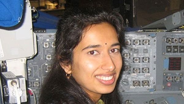 స్టార్ ట్రెక్ మూవీ చూసి ఆస్ట్రోనాట్‌గా: నాసా మార్స్ మిషన్‌ను నడిపించిన భారత సంతతి మహిళ