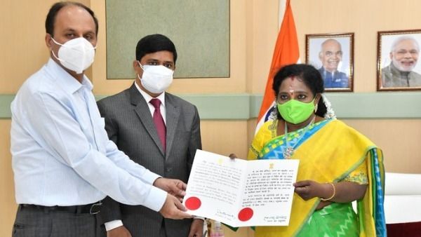 తెలంగాణ రాజ్‌భవన్‌లో కీలక పరిణామం: గవర్నర్ తమిళిసైకి వారెంట్ ఆఫ్ అపాయింట్‌మెంట్