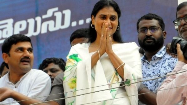 షర్మిల పార్టీలో చేరికలకు గేట్లేత్తేశారా: డైహార్డ్ ఫ్యాన్స్: కొండా దంపతుల కర్చీఫ్? లైన్‌లో ఎవరు?