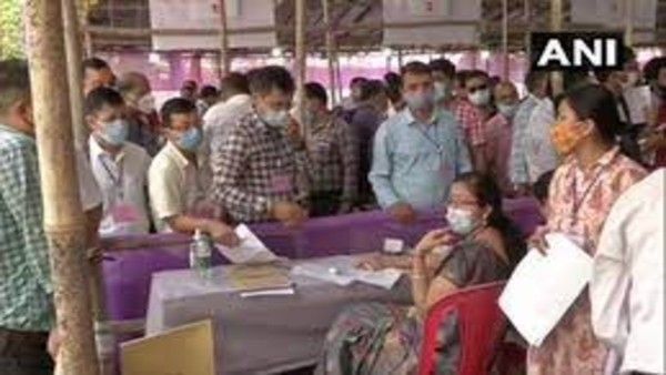 మరికొన్ని గంటల్లో పోలింగ్.. బెంగాల్, అసోంలో.. ఏర్పాట్లు పూర్తి
