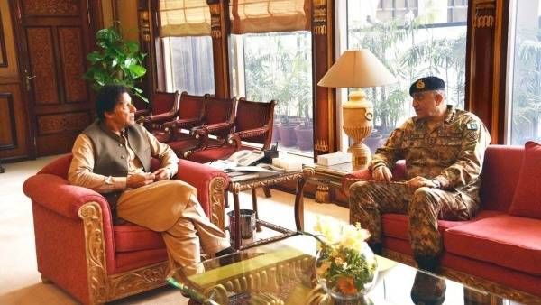 భారత్‌-పాక్‌ కాల్పుల విరమణ- ఇమ్రాన్‌ ఖాన్‌ మాస్టర్ ప్లాన్‌- సైనిక పాలన తప్పించే యత్నం ?