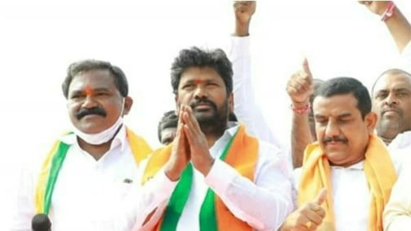 నాగార్జున సాగర్ ఉపఎన్నిక : బీజేపీకి షాకిచ్చి టీఆర్ఎస్ బాటలో అంజయ్య యాదవ్ , టెన్షన్ లో బీజేపీ