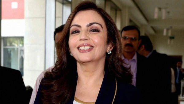 రిలయన్స్ ఆఫర్: ఉద్యోగులు, పిల్లలు, పేరంట్స్‌కు కూడా.. నీతా అంబానీ ప్రకటన