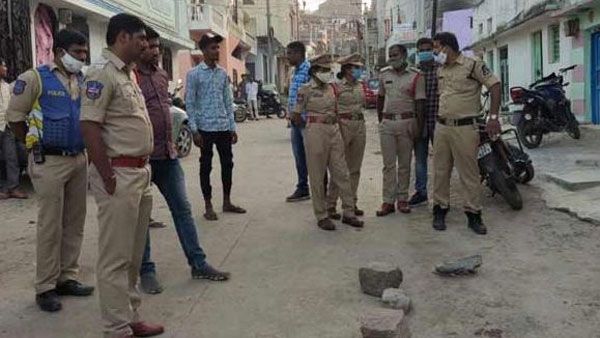 హైదరాబాద్ పాతబస్తీలో దారుణ హత్య: వెంటాడి వేటాడి చంపారు